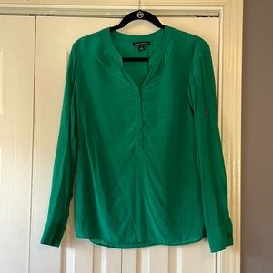 Banana republic emerald green silk blouse